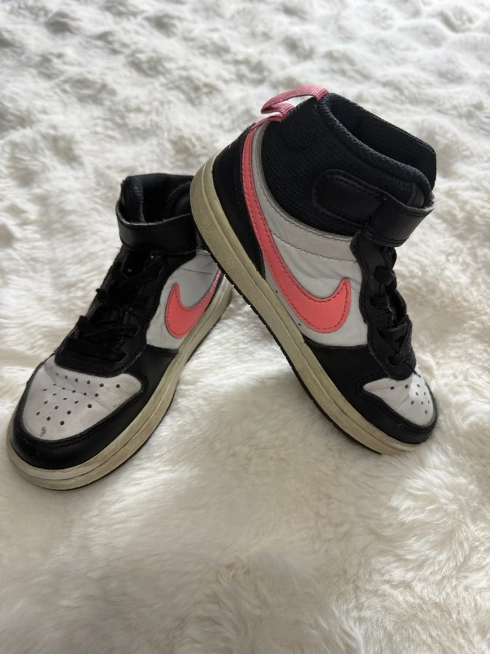 Nike Court Borough Mid ll Sneakers in Black, White & Pink Size 11